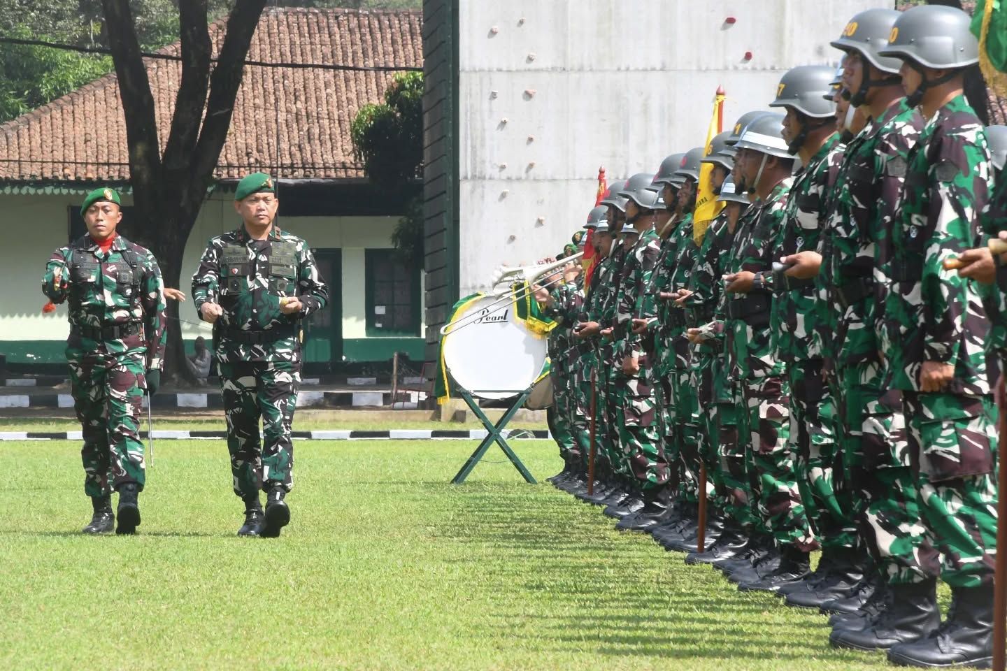 Pangdam IV/Diponegoro Pimpin Upacara Pembukaan Latsarmil Opsdik Komcad TA 2025