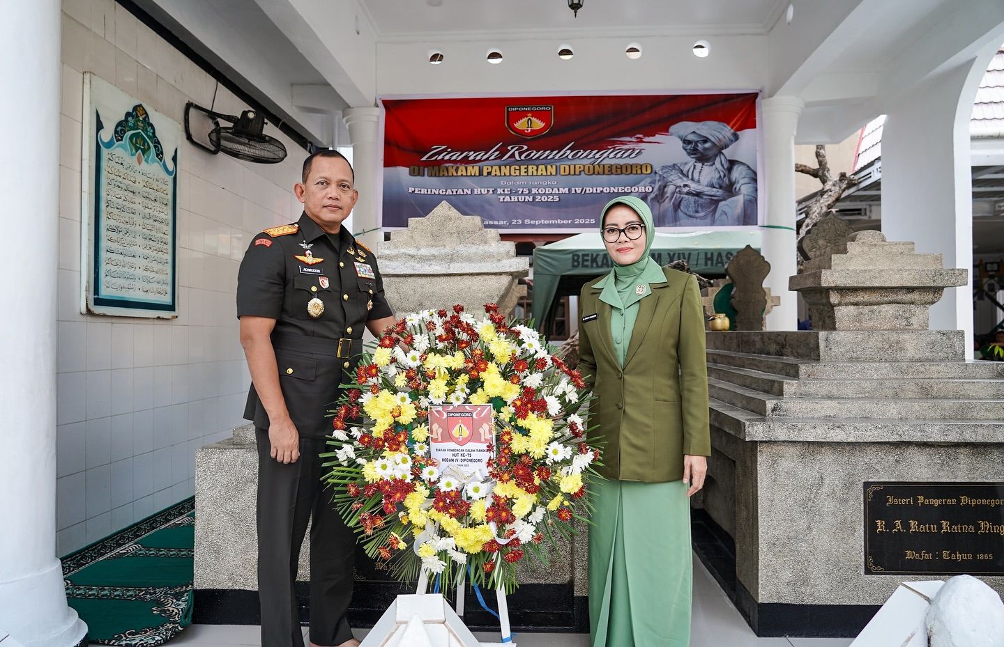 Pangdam IV/Diponegoro Ziarah ke Makam Pangeran Diponegoro di Makassar