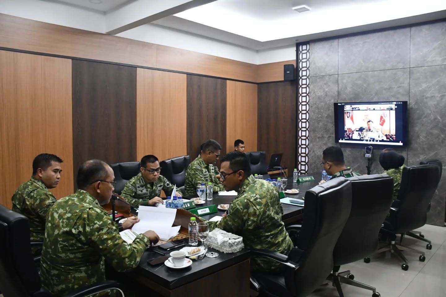 Pangdam IV/Diponegoro Hadiri Vicon Rapat Evaluasi Percepatan Pembangunan KDKMP yang Dipimpin Wapang TNI
