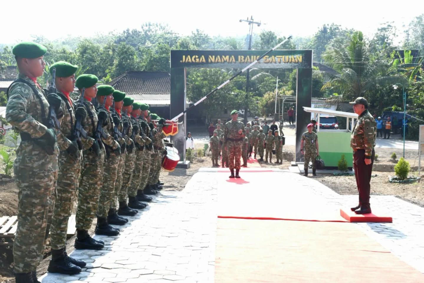 Menhan RI Bakar Semangat Prajurit Muda Yonif TP 937/Satria Kalijaga: Jaga Jati Diri dan Manunggal dengan Rakyat
