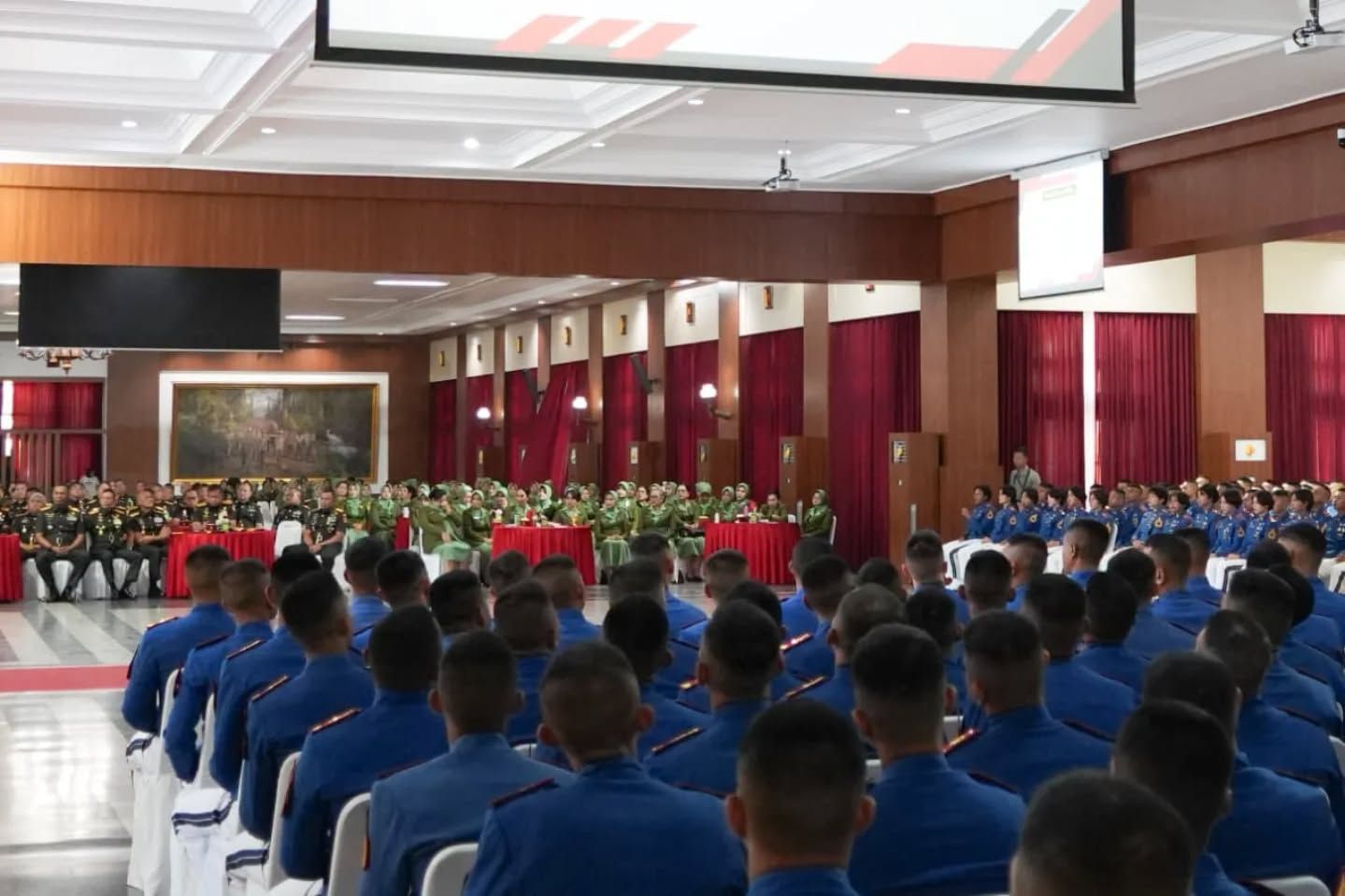 Pangdam IV/Diponegoro Dampingi Kasad Bekali Taruna Akmil, Siapkan Pemimpin TNI AD Menuju Indonesia Emas 2045