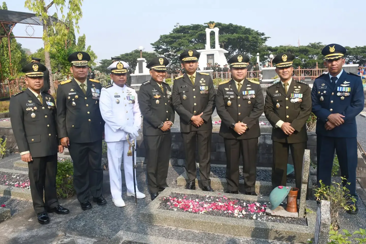 Kasdam IV/Diponegoro Pimpin Ziarah Nasional di TMP Giri Tunggal