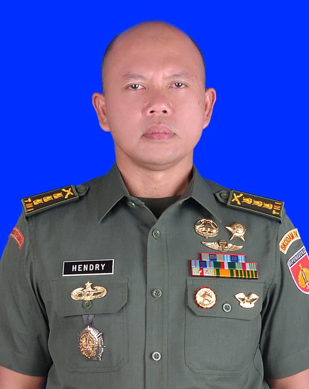 Foto KOLONEL INF HENDRY WIDODO