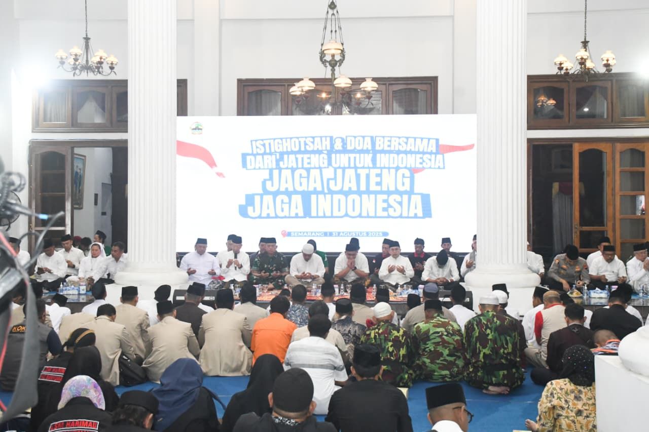 Forkopimda dan Tokoh Lintas Agama Jateng Satukan Doa untuk Indonesia Damai   Drag