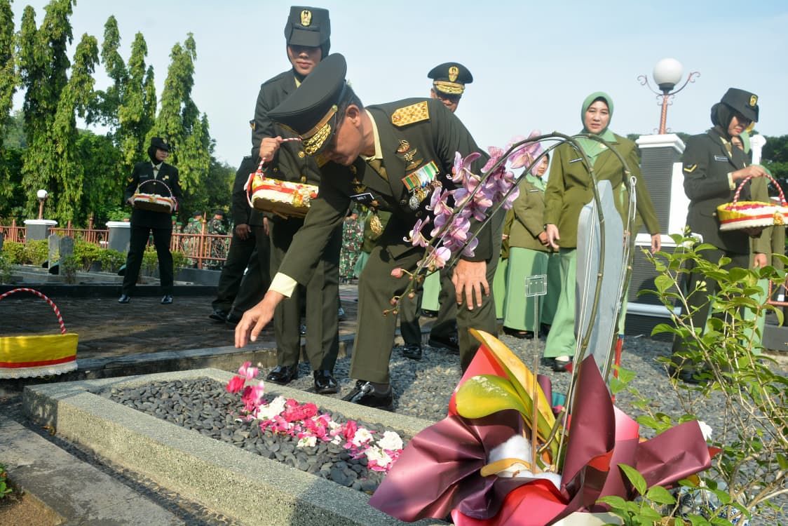 Peringati HUT ke-80 TNI, Kodam IV/Diponegoro Gelar Ziarah Nasional di Semarang