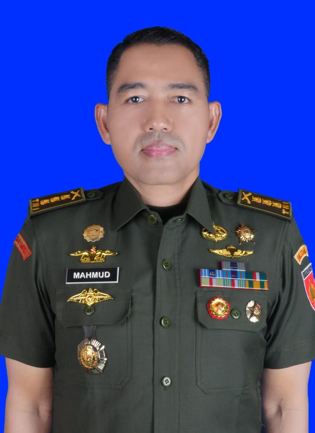 Foto KOLONEL INF MAHMUD, S.I.P.