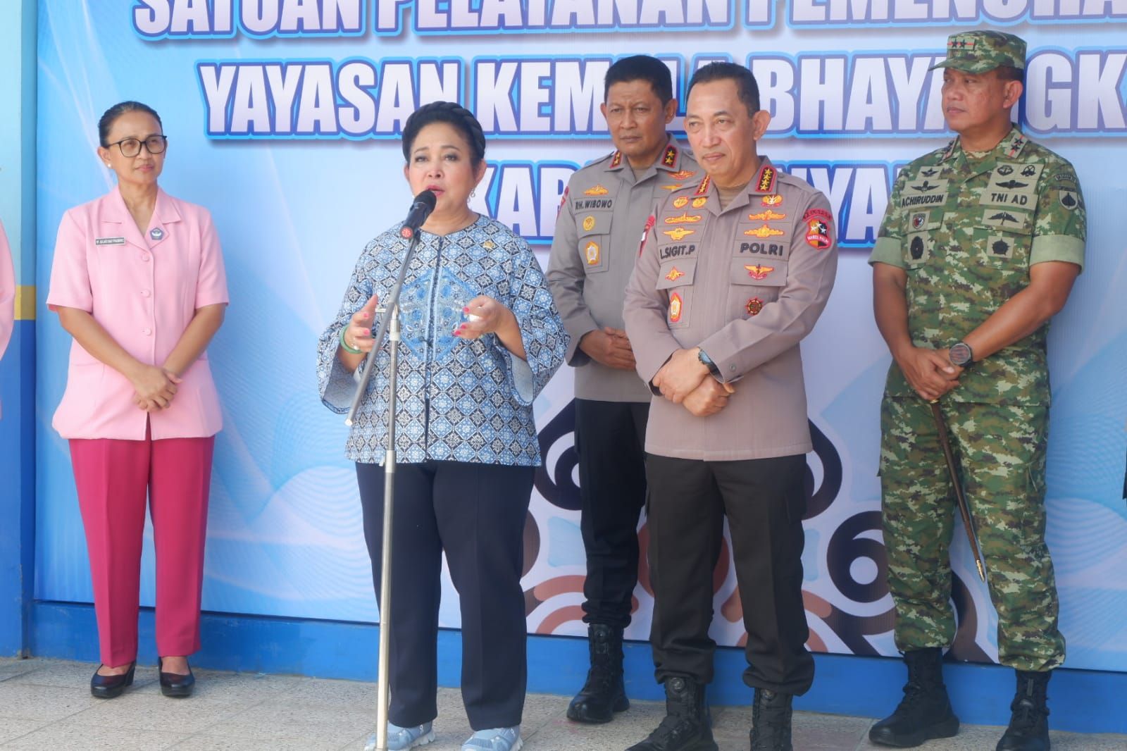 Wujud Sinergi Lintas Sektor, Pangdam IV/Diponegoro Dampingi Kapolri Kunjungi Fasilitas Pendidikan Bhayangkari di Karanganyar