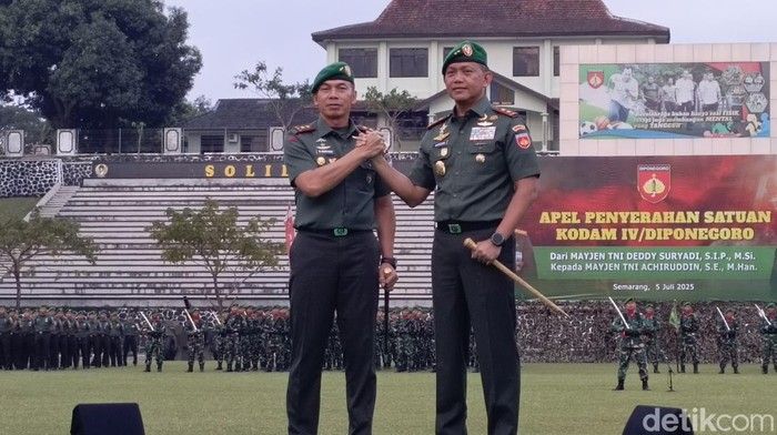 Mayjen Achiruddin Resmi Gantikan Mayjen Deddy Jabat Pangdam IV/Diponegoro